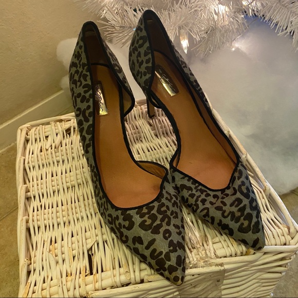 Halogen Shoes - Halogen Grey Cheetah Print Heels